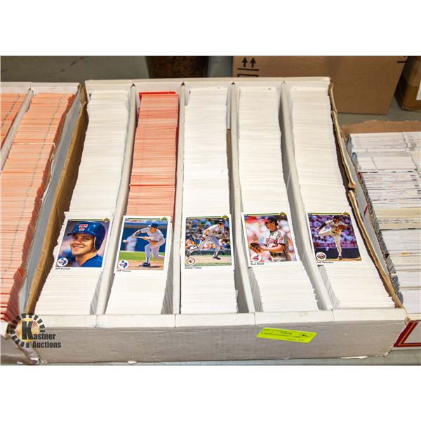 LARGE LOT BASEBALL CARDS