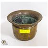 Image 1 : BRASS VINTAGE POT 9"