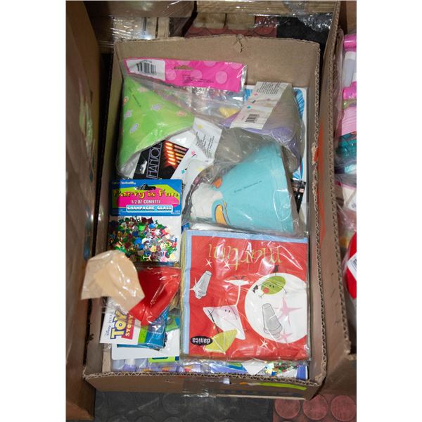 BOX OF PARTY ITEMS