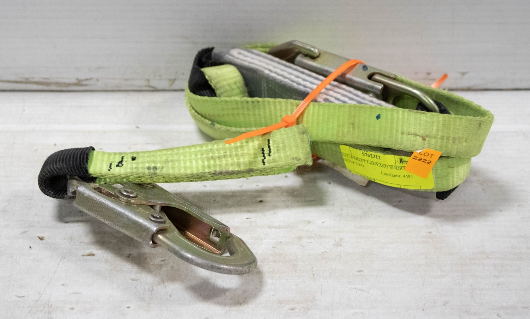 FALL ARREST LANYARD SHORT, SINGLE LEG