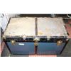 Image 1 : ANTIQUE TRUNK 19.25" X 18" X 34"