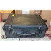 PELICAN 1600 CASE W/FOAM INSERT 4 LATCHES