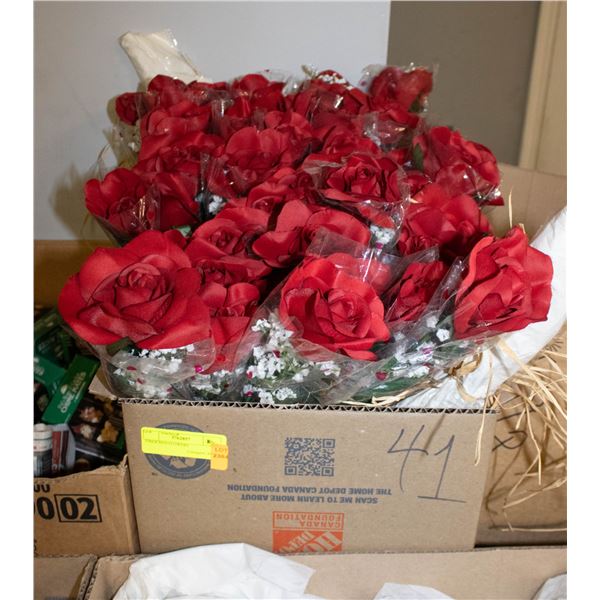 BOX OF FIBER RED FLOWERS