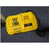 Image 2 : DeWalt DCB118 Fast Charger & XR 20V Max Lithium Ion Battery