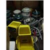 Image 5 : Lot of: vacuum cleaners, floor buffers, wet vacuums, buffer pads, mop buckets, etc. (84)