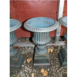 CHOICE on 7 19" Plant Pots (100)