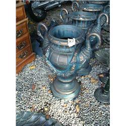 CHOICE on 4 Iron Planters with Bird Handles Cormorants (100)