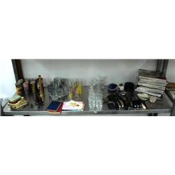 Lot of: collection of old beer cans; Prinz Brau beer mug; set of Arco glasses; Sasha B. table lighte