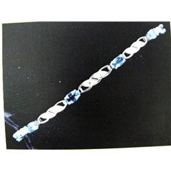 Tanzanite and Diamond Bracelet- tanzanite are oval, faceted approx. 3.00 carats, transparent and pur