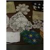 Image 3 : Lot of doilies (2)