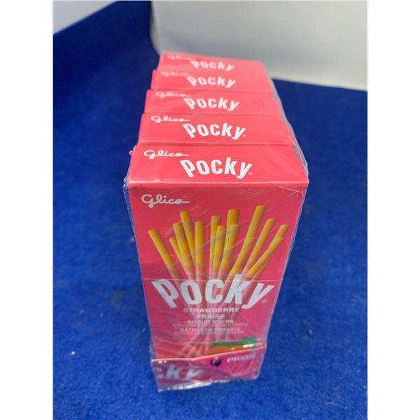 Pocky Strawberry Biscuit Sticks (5 x 33g)