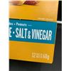 Image 2 : Krispy Kernels Salt & Vinegar Peanuts (12 x 60g)