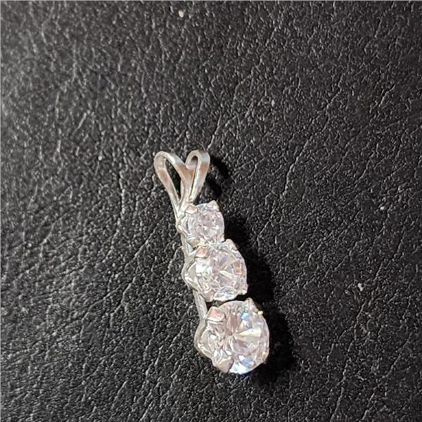 Silver Cubic Zirconia Pendant (~Size 0) (~length 0 inches), Suggested Retail Value $50