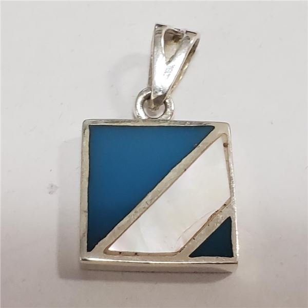 Silver Mother Of Pearl Pendant (~Size 0) (~length 0 inches) (~weight 4.8g), Suggested Retail Value $