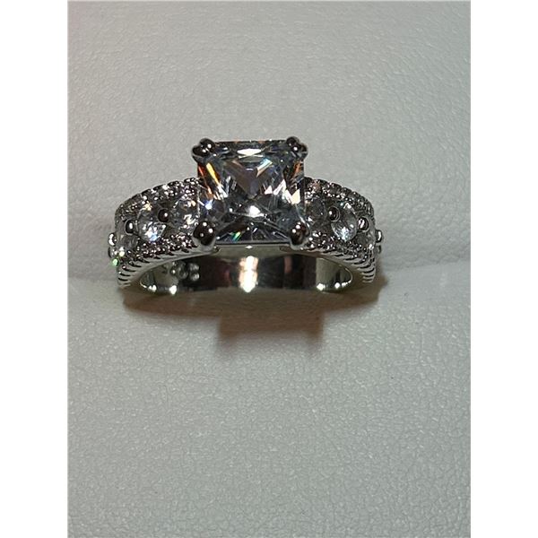 Ladies Princess Cut 1.0 Carat Solitaire Bezel Set Band engagement ring