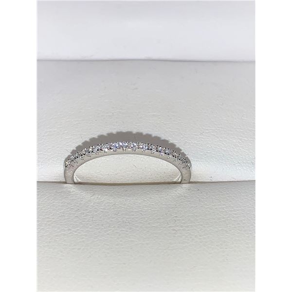 GRA CERTIFIED 17 ROUND MOISSANITE VVS D SET IN 925 STERLING SILVER WEIGHING APPROXIMATELY 0.19 CARAT