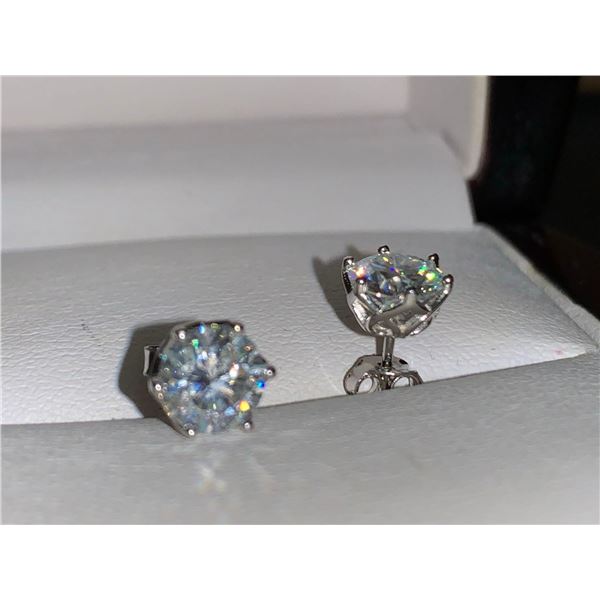 GRA CERTIFIED PAIR MOISSANITE VVS EARRINGS WITH AN APPROX. TOTAL WEIGHT OF 2.00 CARAT SET IN 925 STE