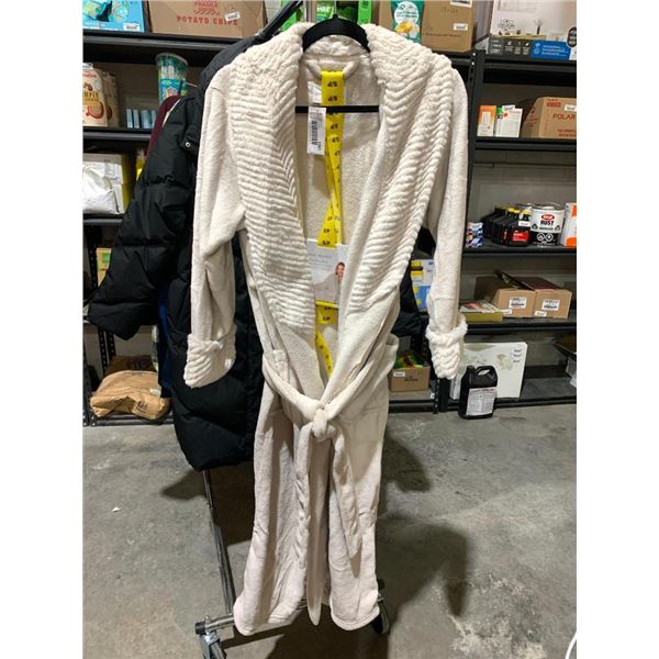 Carole Hochman ladies plush wrap robe size small