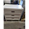 Image 4 : 3 Drawer White Side Table