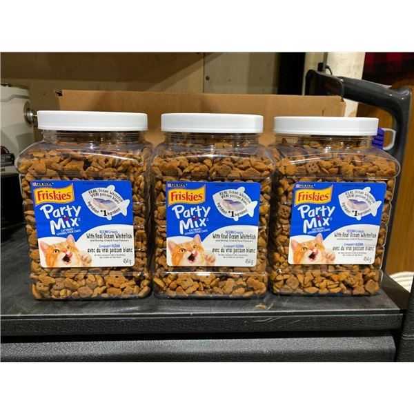 Friskies party mix whitefish cat treats 3 x 454g