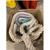 Image 2 : SAMSON North Vancouver heavy duty 1-1/4" white rope w/galvanized thimble