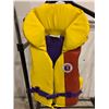 Image 1 : Mustang Lil' Legends Life Vest Youth 60-90lbs