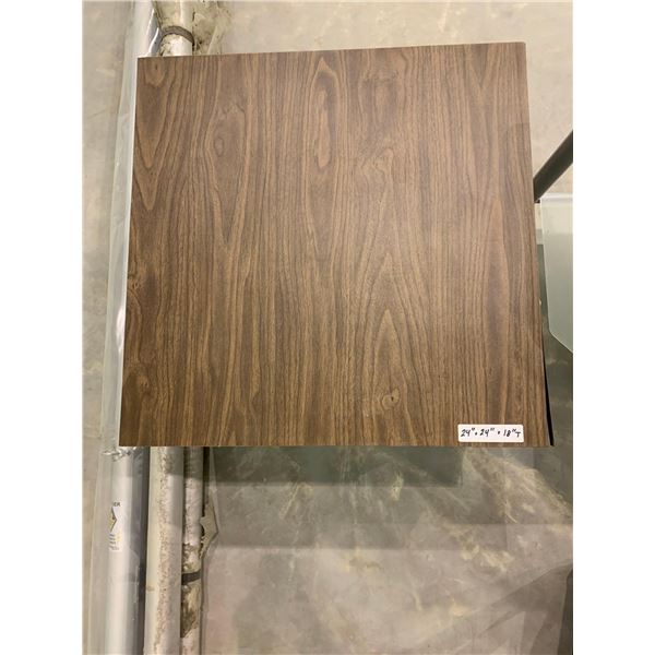 2' x 2' wooden end table