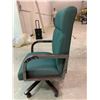 Image 2 : high back green fabric boardroom chairs