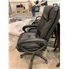 Image 2 : Black leather rolling office chair