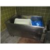 Image 2 : 36'' dia. x 30'' SS / CS mobile bins