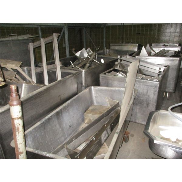 LOT OF OLD CONTAINERS