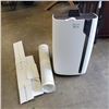 Image 1 : DELONGHI PORTABLE AIR CONDITIONER W/ REMOTE AND  HOSE - WORKING