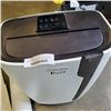 Image 2 : DELONGHI PORTABLE AIR CONDITIONER W/ REMOTE AND  HOSE - WORKING