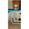 Image 5 : Berina Euro Super Pro Sewing Machine
