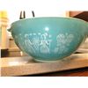 Image 3 : Vintage Pyrex Butterprint Bowl and More - Cat A