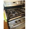 Image 10 : Frigidaire Gas Stove - Cat C