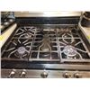 Image 2 : Frigidaire Gas Stove - Cat C