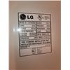 Image 9 : LG Refrigerator with Icemaker - Cat C