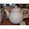Image 2 : Corelle Teapot and More. - Cat A