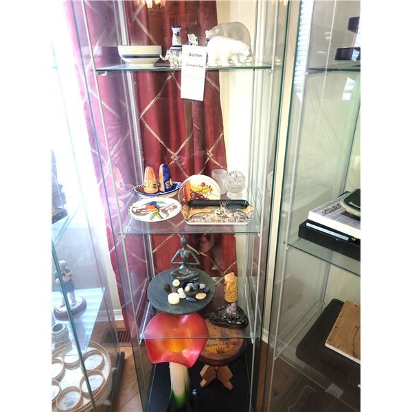 4 Shelves of Decor - Cat A