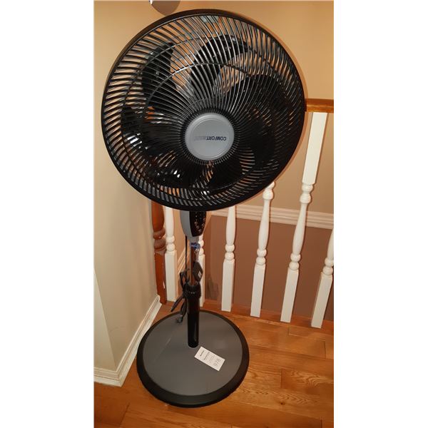 Comfortmate Standing Fan with Remote - Cat A