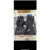 Image 2 : Intelligent Heating - Group of 6 NEW Savior heated gloves for Men & Women (assorted sizes)