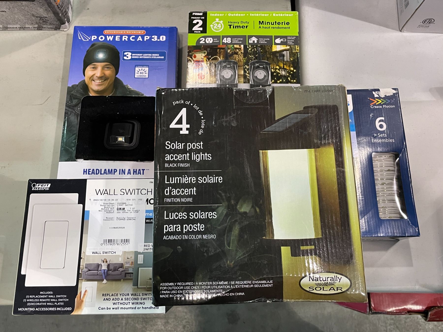 Group of misc items including - Powercap 3.0, Phillips, LED microlights ...