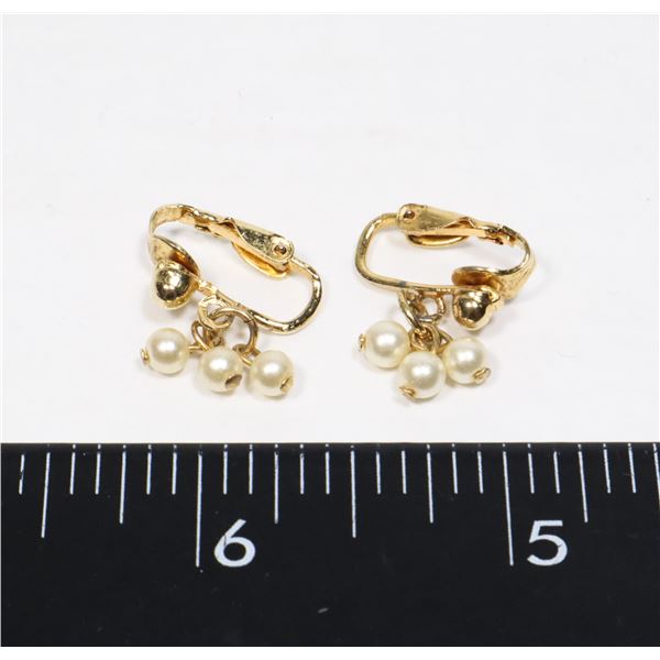 GOLD TONE FAUX PEARL CLIP ON EARRINGS