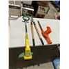 Image 1 : Yard tools