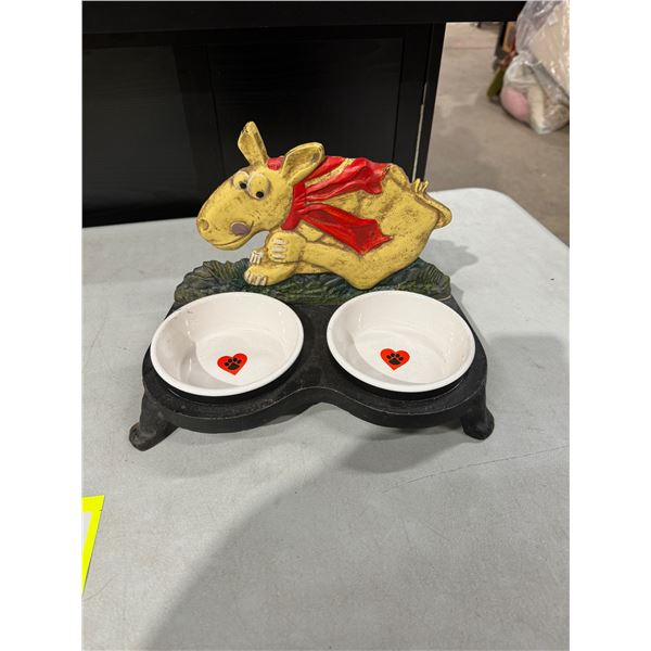 Cast iron pet dish stand