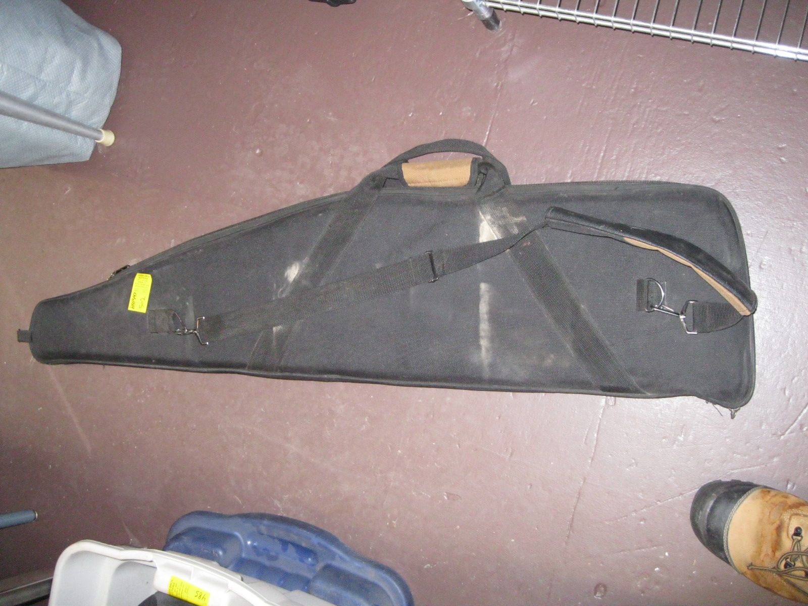 SOFT SIDED GUN CASE - Dodds Auction