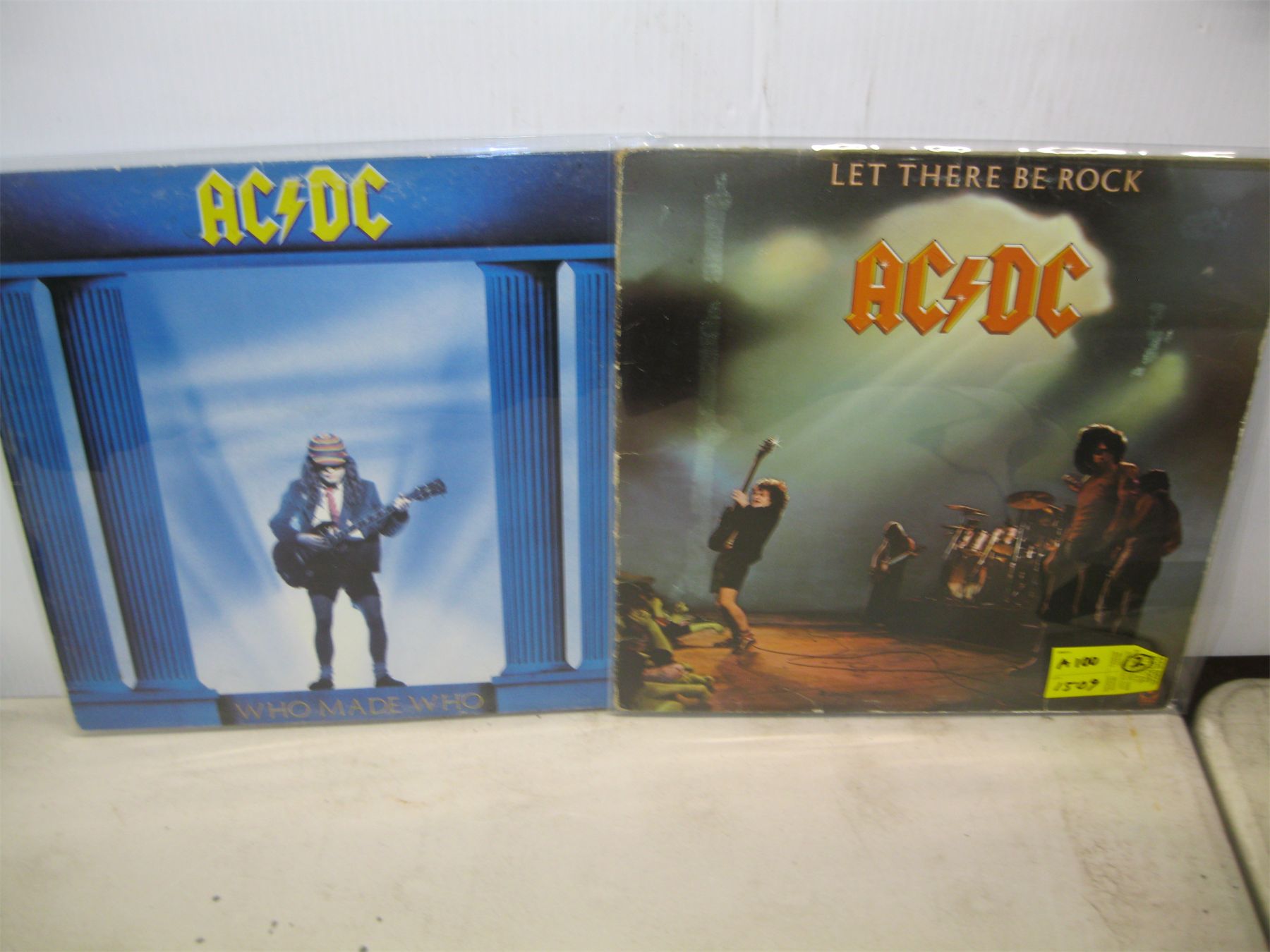2 AC/DC RECORDS