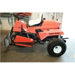 2000 Smithco 16 hp Bunker Rake w/blade 3 WD