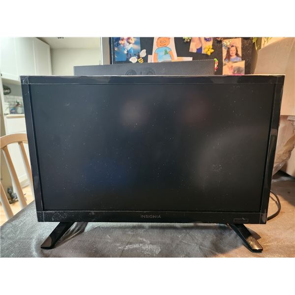 Insignia 19" TV with remote